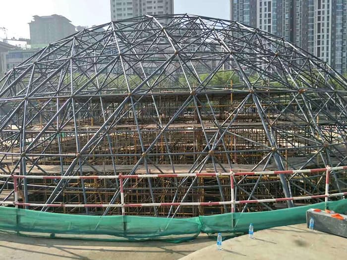 新乐球形网架钢结构施工